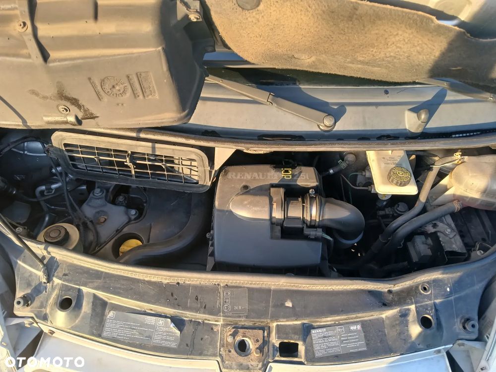 Renault Trafic - 21