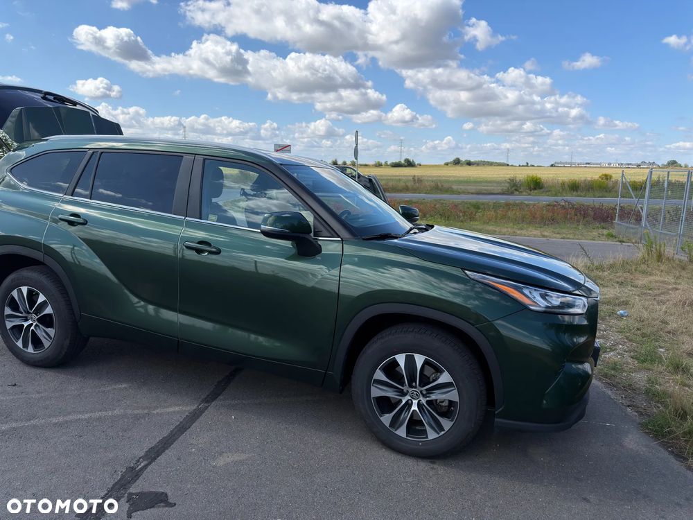 Toyota Highlander 2.5 Hybrid Comfort - 3