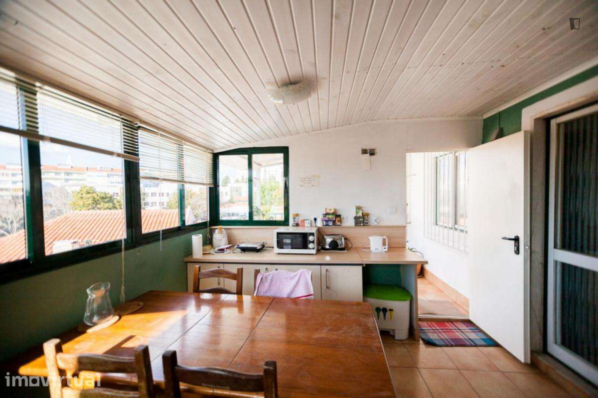 Quarto - localizado em Estrela Lisbon - Grande imagem: 4/25
