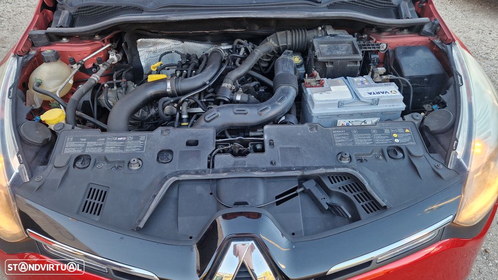 Renault Clio Sport Tourer 0.9 TCE Dynamique S - 24
