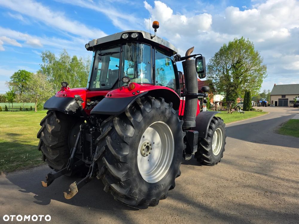 Massey Ferguson 7715 - 7
