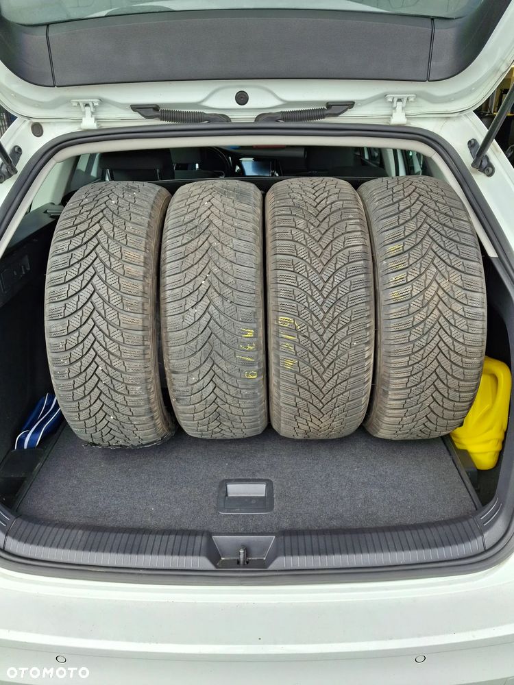 Volkswagen Golf 2.0 TDI Life - 18