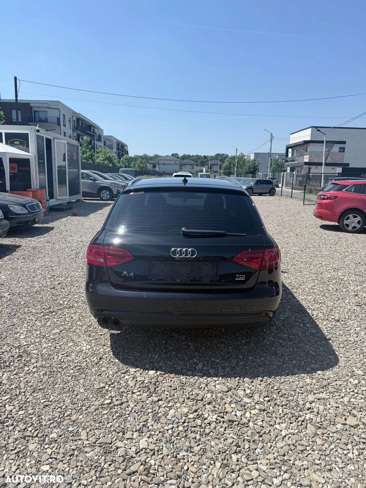 Audi A4 Avant 2.0 TDI - 9
