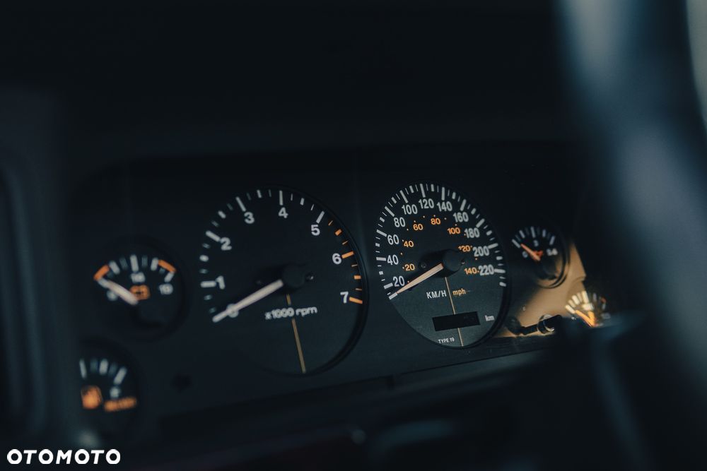 Jeep Grand Cherokee - 18