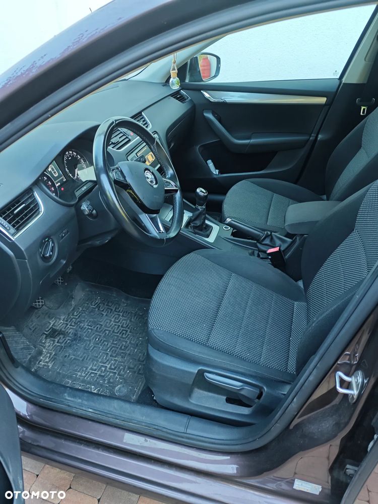 Skoda Octavia 1.6 TDI Ambition - 8