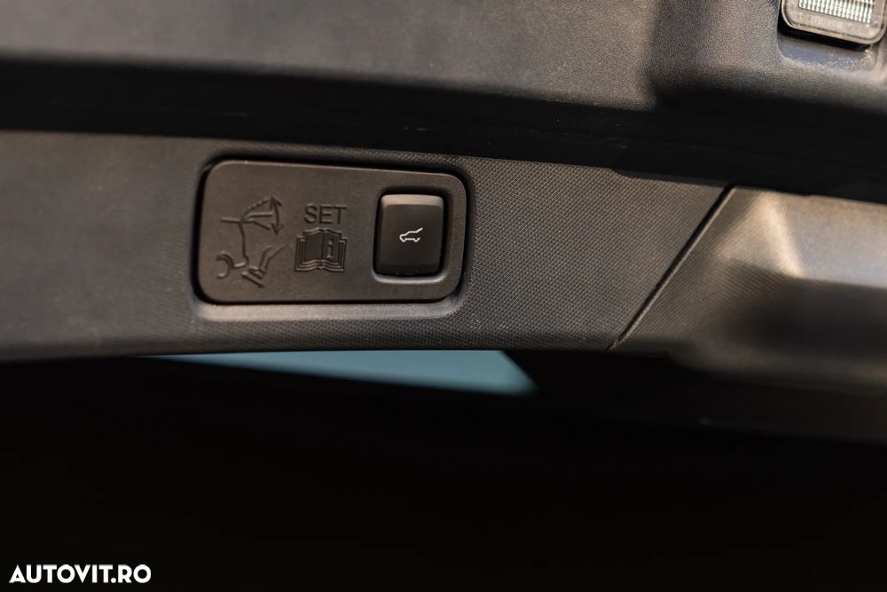 Ford Mustang Mach-E AWD 358 kW GT - 38