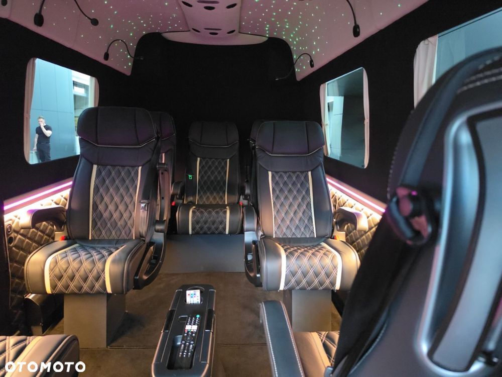 Mercedes-Benz Sprinter Long PRO 9G-Tronic 907.235 - 10