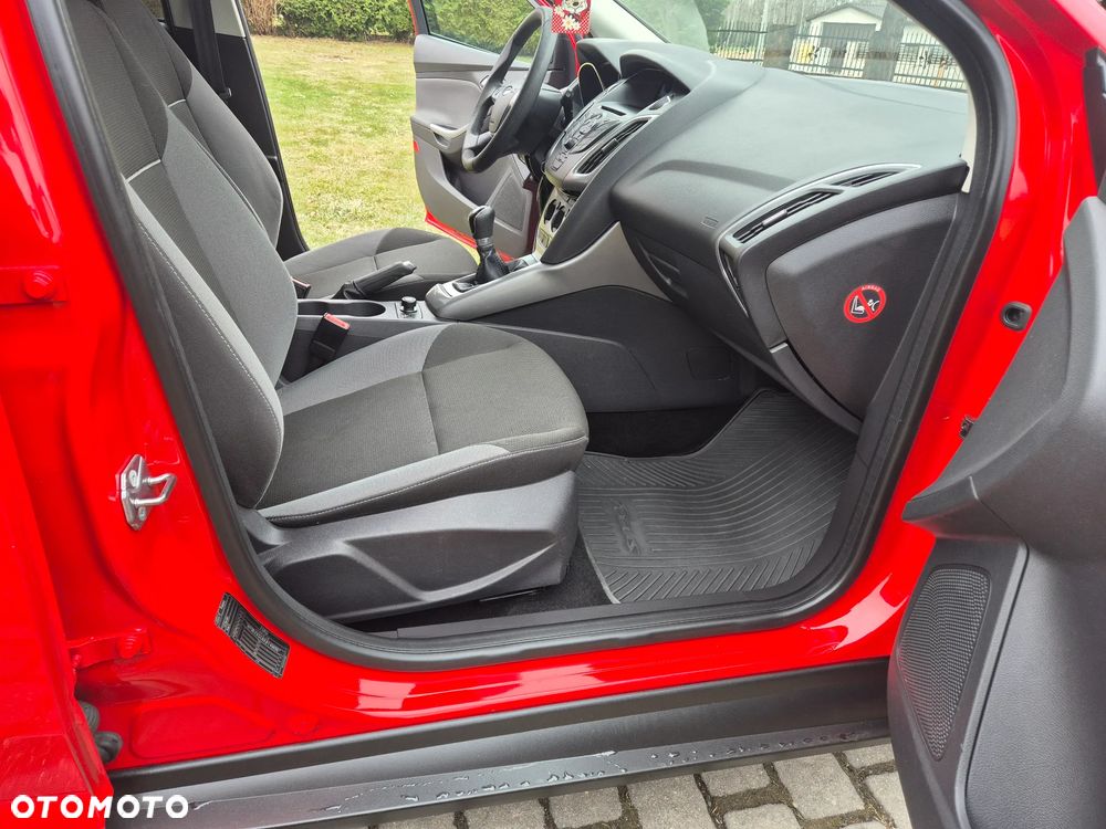 Ford Focus 1.6 TI-VCT Champions Edition - 23