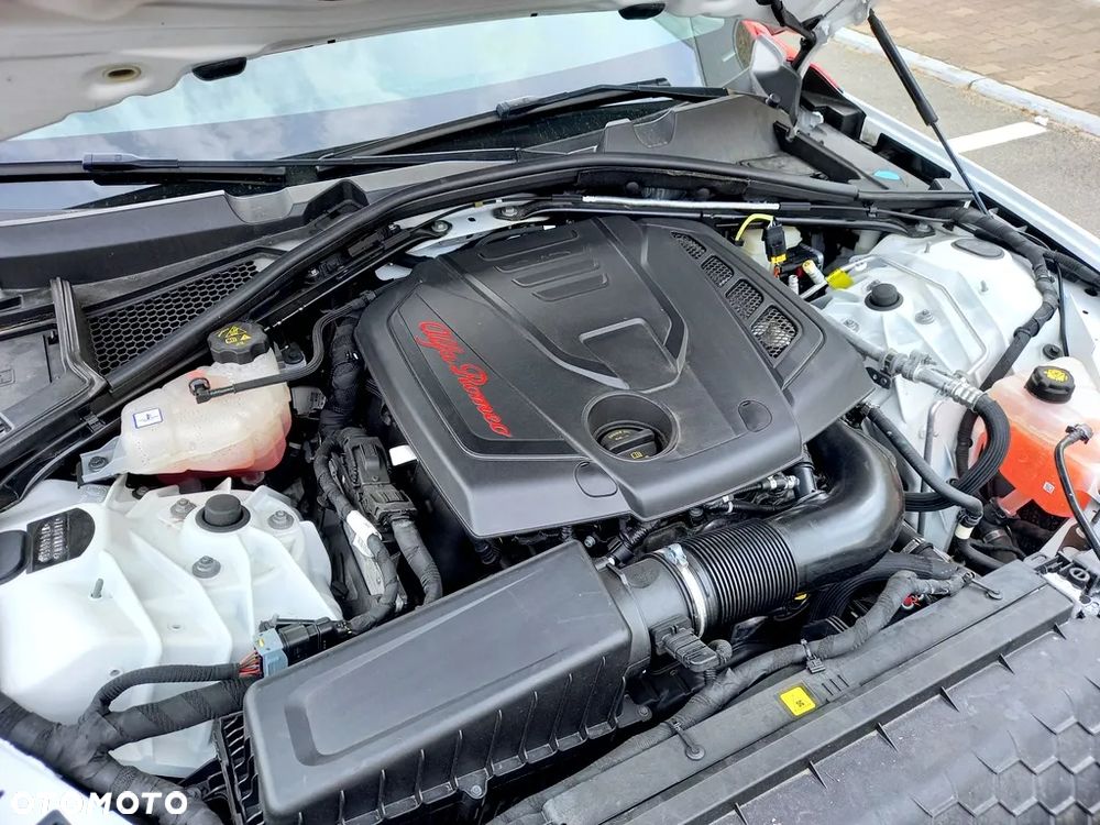 Alfa Romeo Giulia - 24