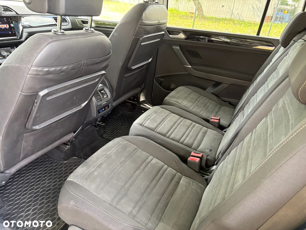 Volkswagen Touran 1.5 TSI EVO Highline DSG - 23
