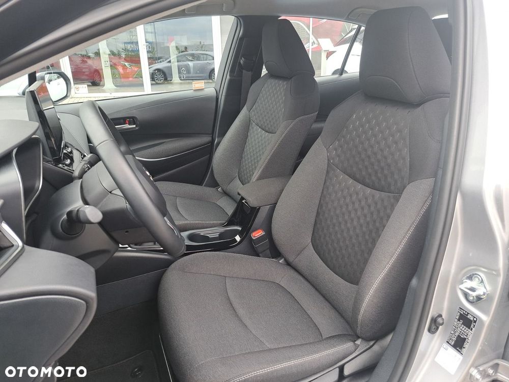 Toyota Corolla - 16