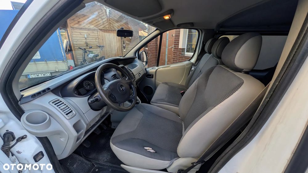 Opel VIVARO - 12