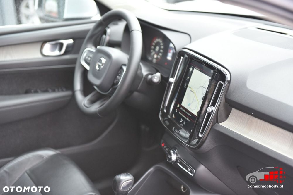 Volvo XC 40 - 24