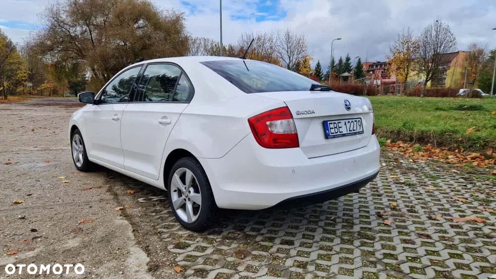 Skoda RAPID 1.2 TSI Style - 7