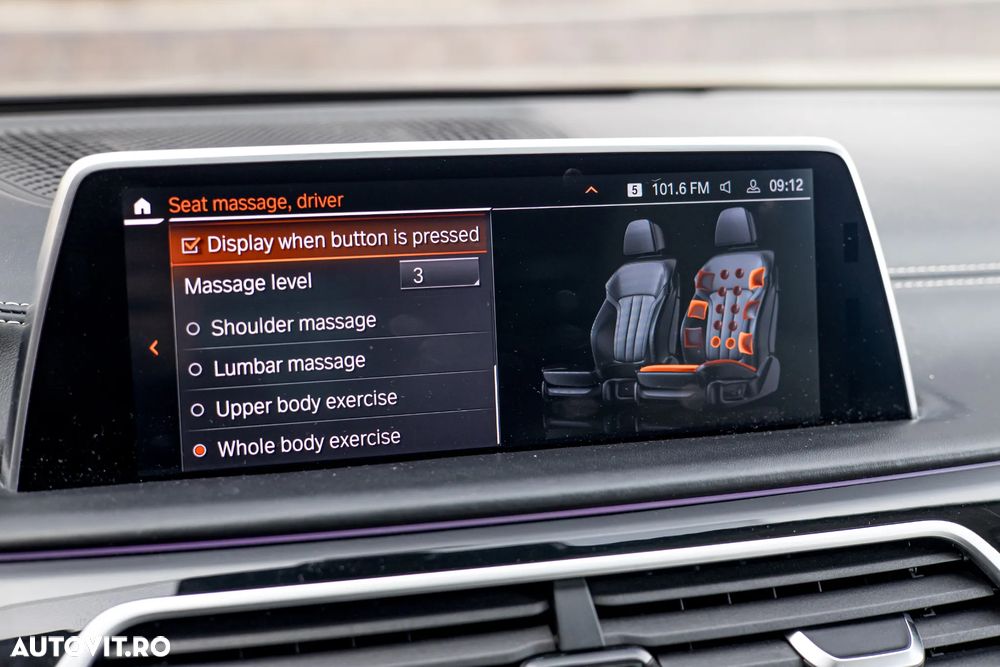 BMW Seria 7 730d xDrive MHEV - 26