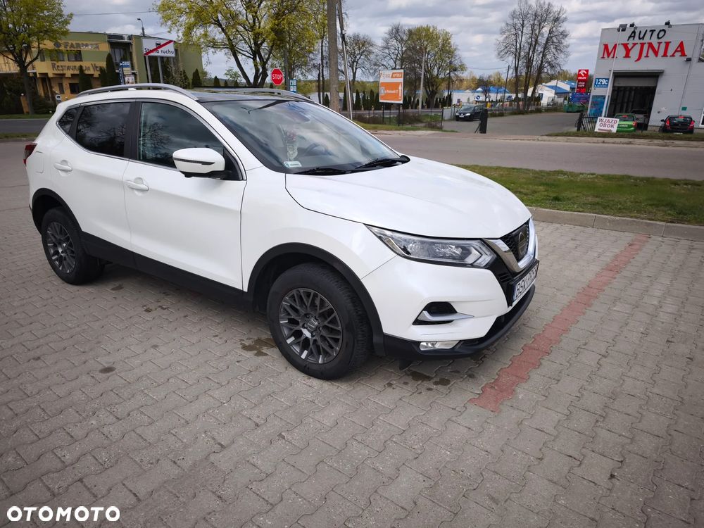 Nissan Qashqai 1.6 DCi 4x4 N-Connecta - 33