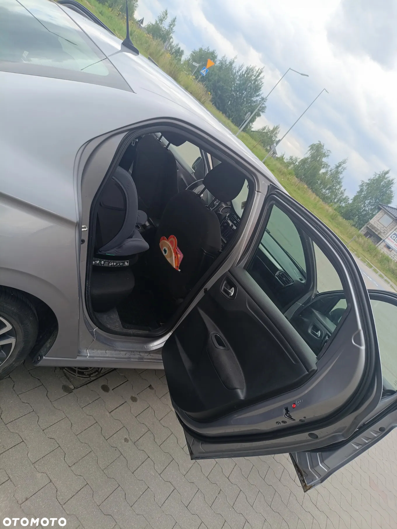 Peugeot 301 1.6 VTi Allure - 12