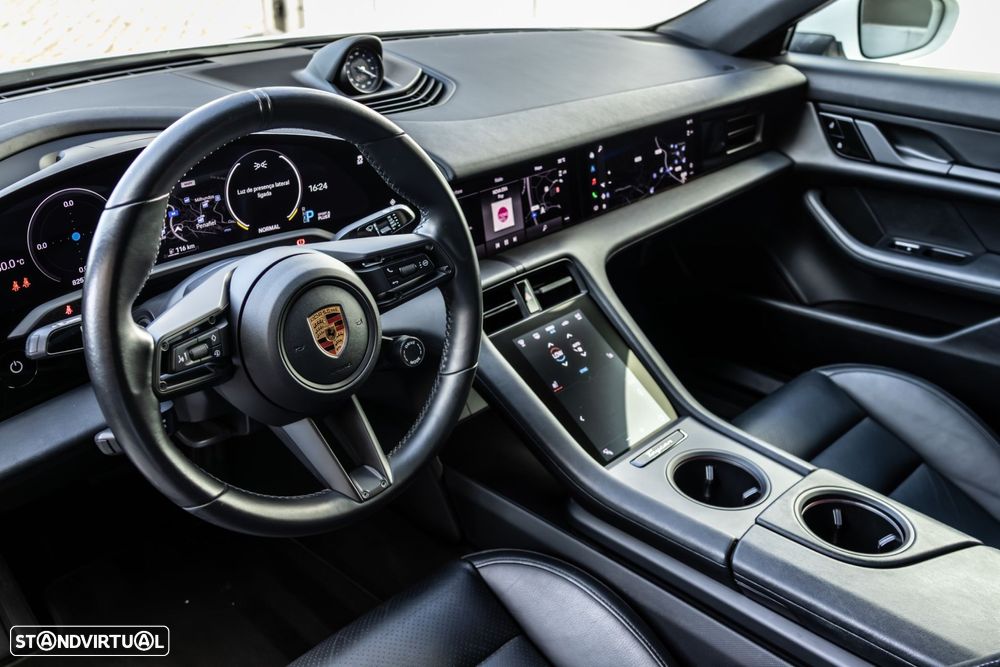 Porsche Taycan Bateria Performance Plus - 27