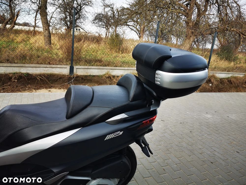 Piaggio MP-3 - 7
