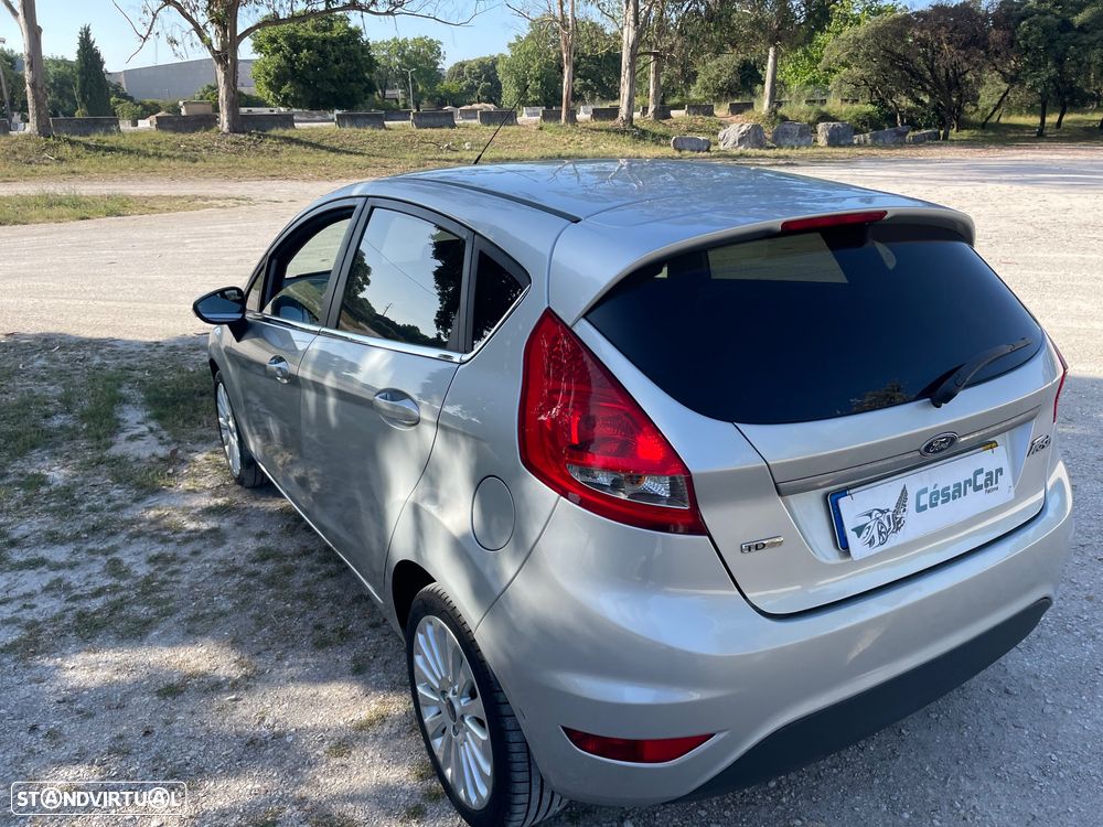 Ford Fiesta 1.4 TDCI Titanium - 16