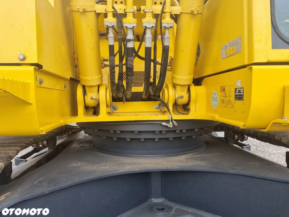 Komatsu PC228 US Compact 24 Tony 8 250 Mth - 18