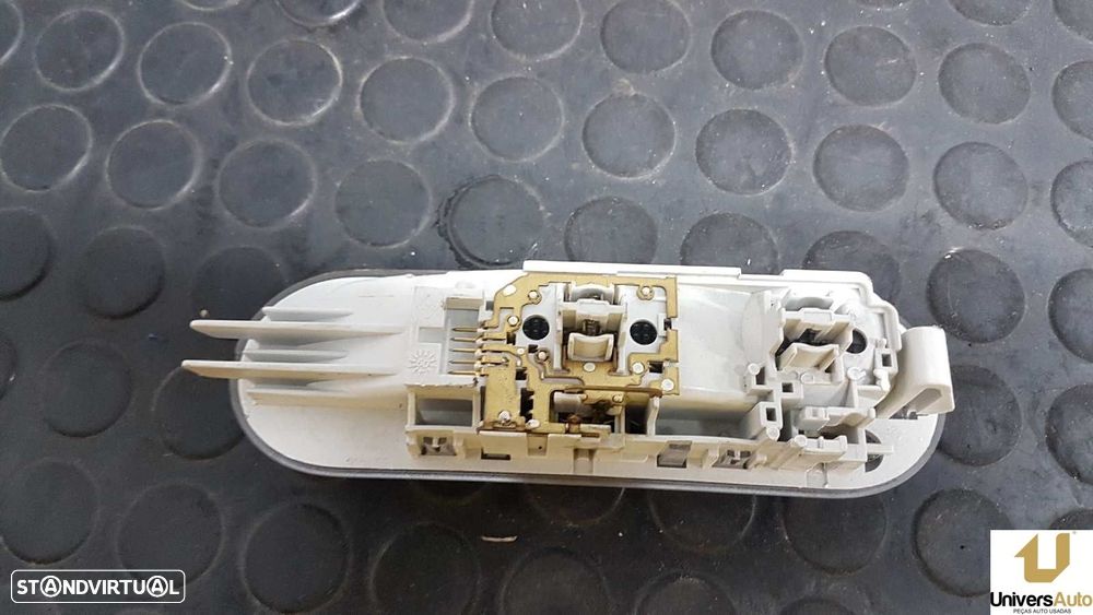LUZ INTERIOR RENAULT CLIO III EXPRESSION - 6