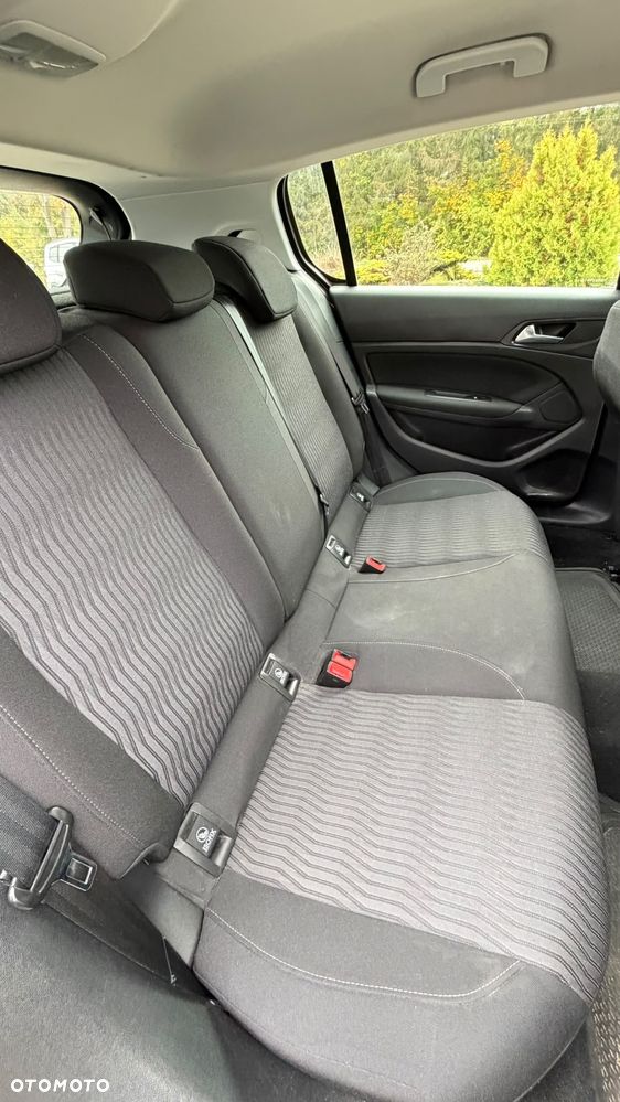 Peugeot 308 1.6 THP Active - 8