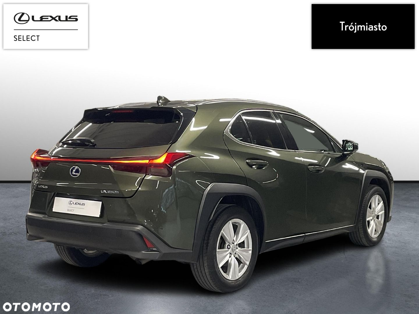 Lexus UX - 5