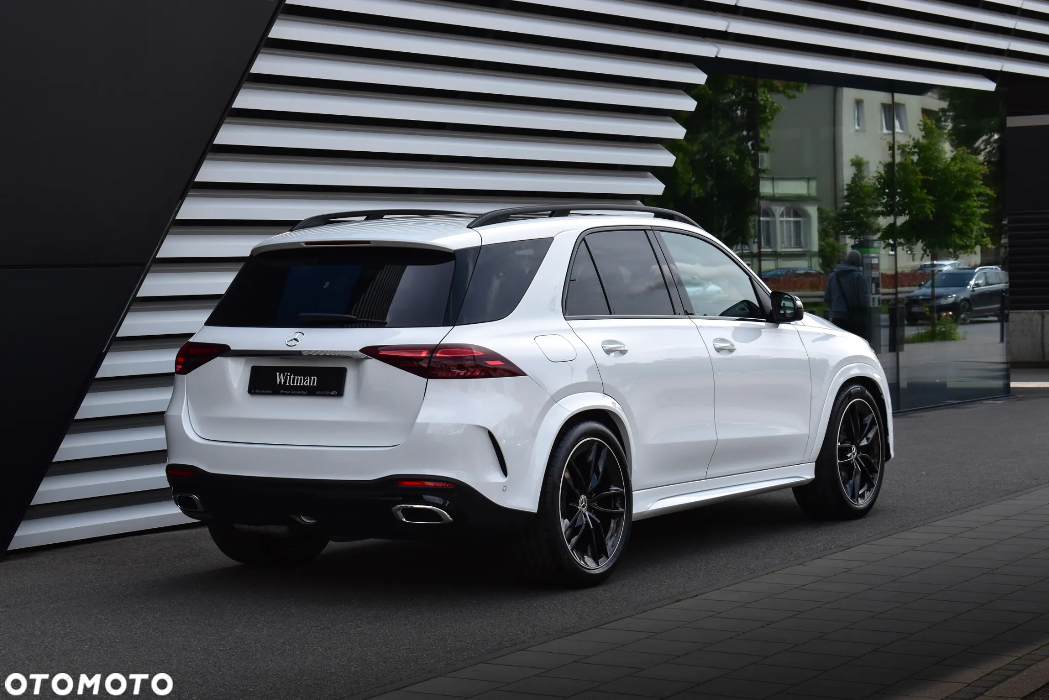 Mercedes-Benz GLE 300 d 4Matic 9G-TRONIC AMG Line Advanced Plus - 9