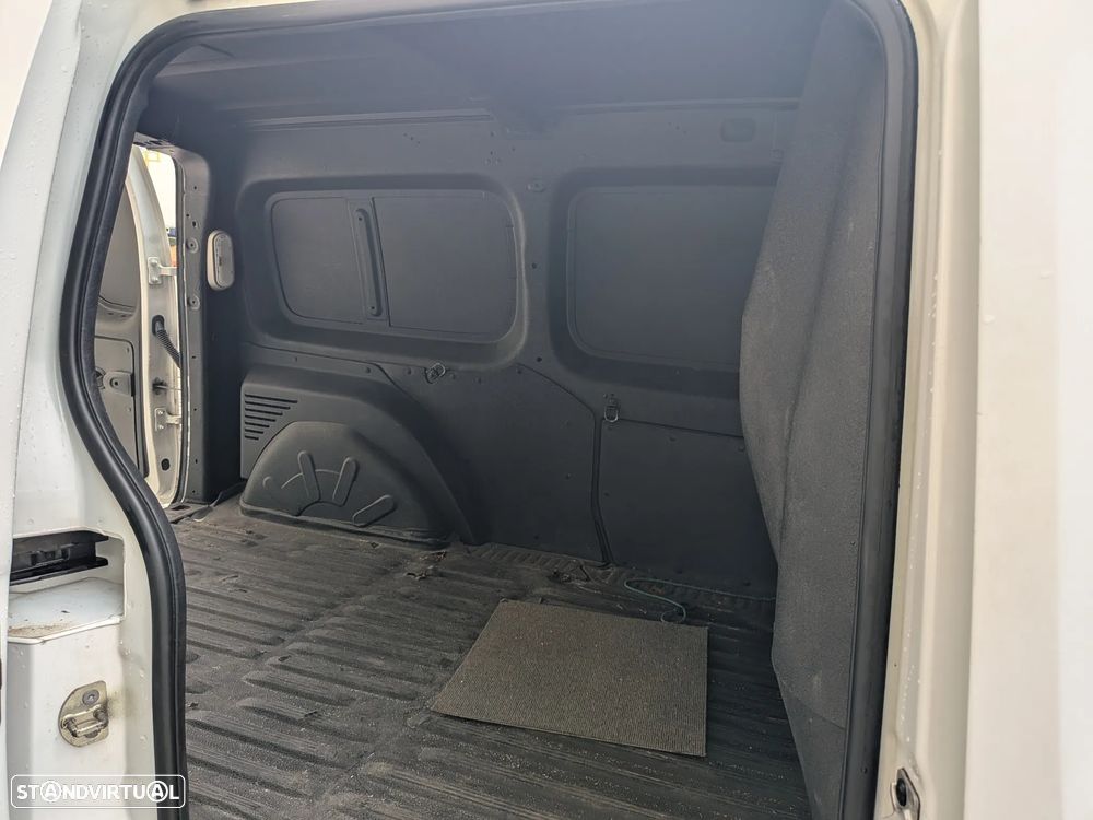 Renault Kangoo Maxi 3 lugares - 12