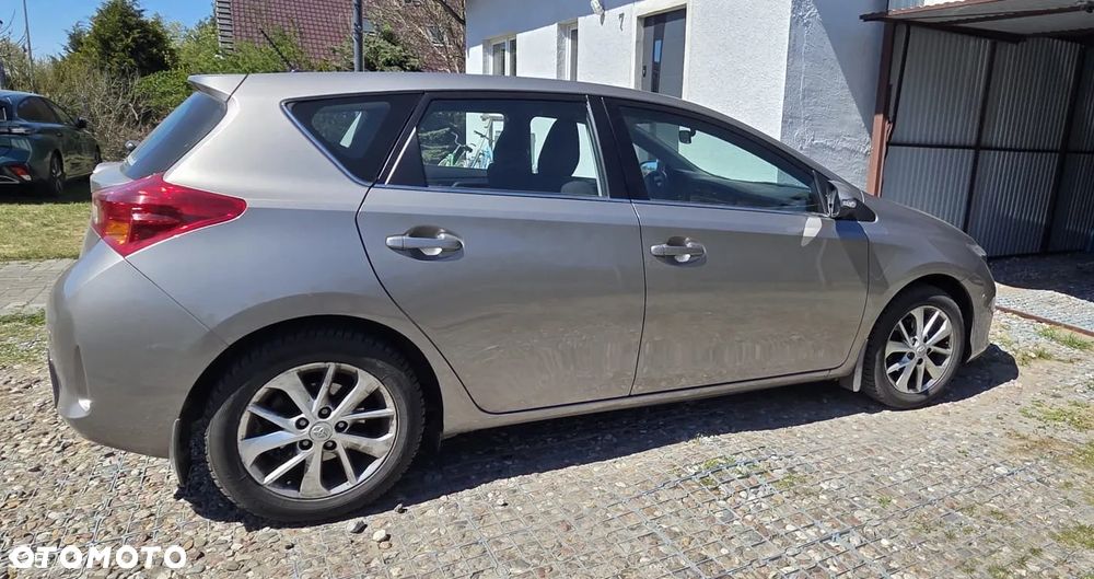 Toyota Auris 1.6 Comfort - 4