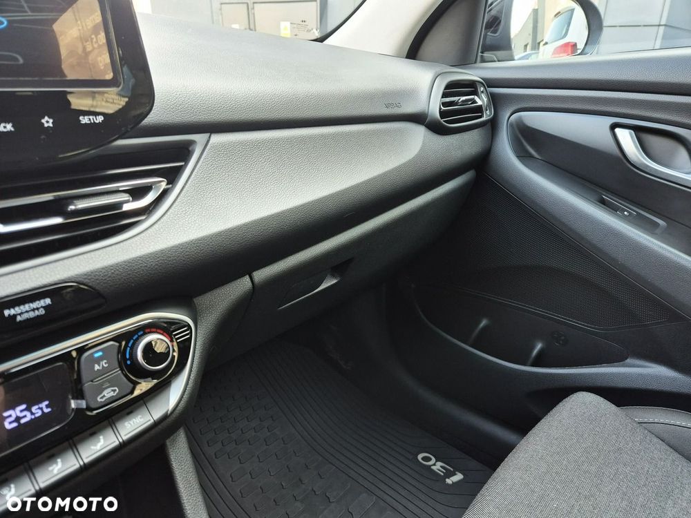 Hyundai i30 1.0 T-GDI Smart - 36