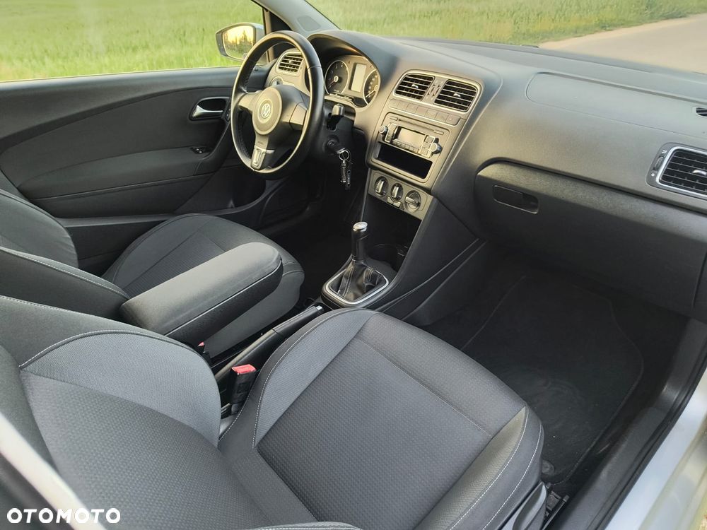 Volkswagen Polo - 9