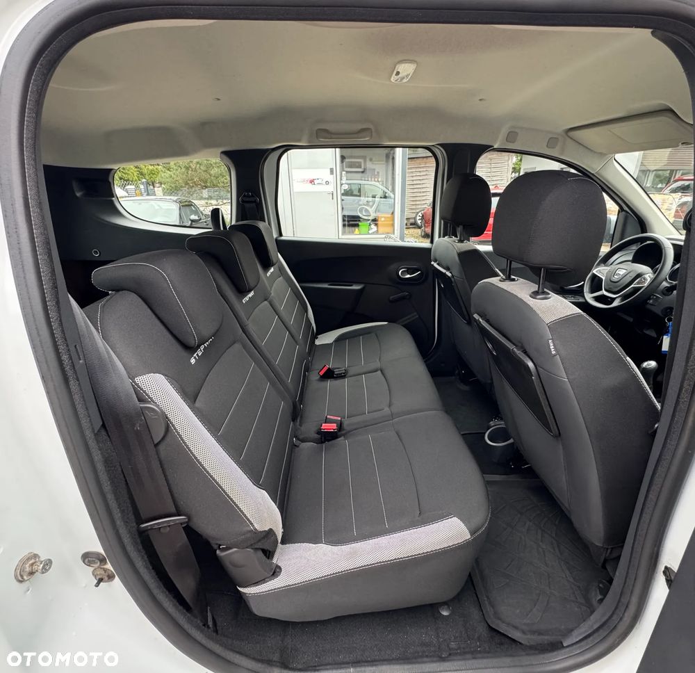 Dacia Lodgy TCe 115 Stepway - 24