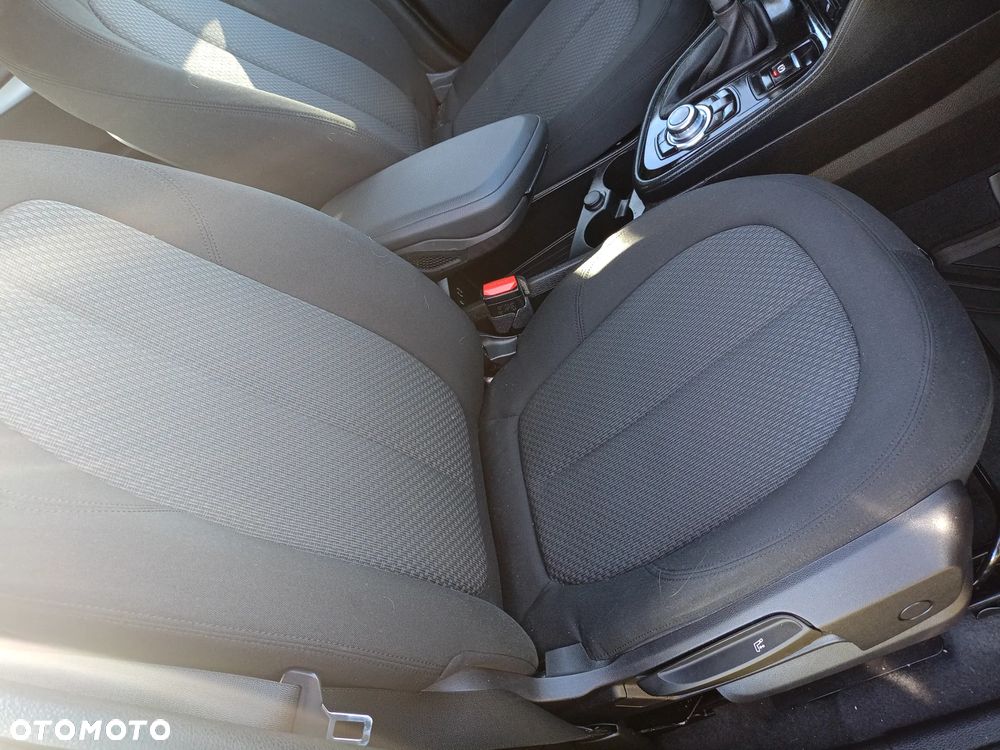 BMW Seria 2 218i - 20