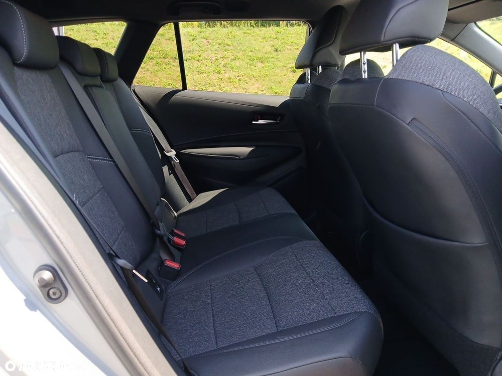Toyota Corolla 2.0 Hybrid Comfort - 14