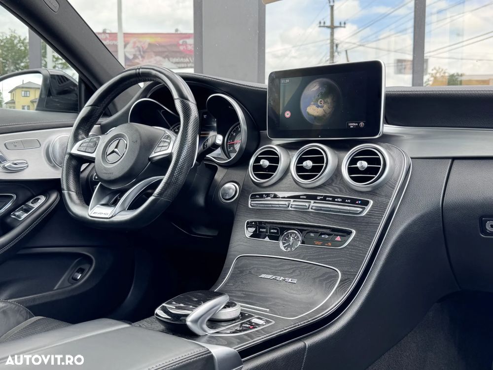 Mercedes-Benz C 63 AMG - 10
