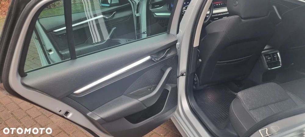 Skoda Octavia 2.0 TDI Style DSG - 8