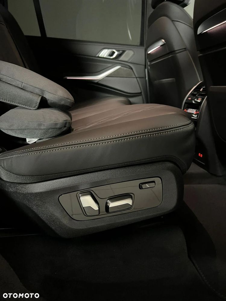 BMW X7 - 31
