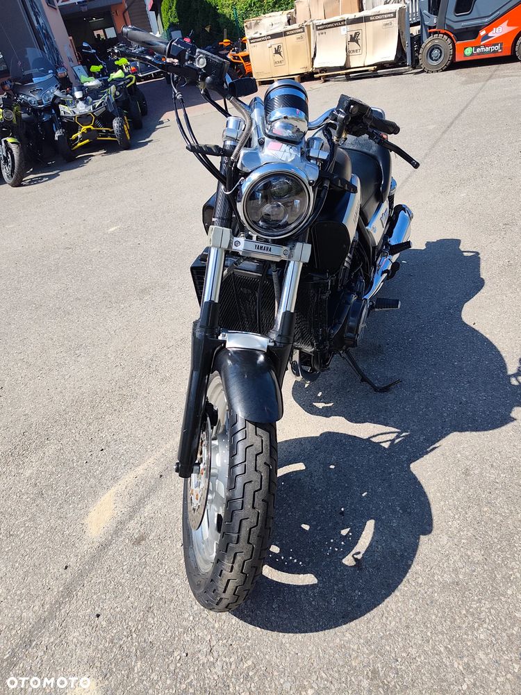 Yamaha Venture - 8