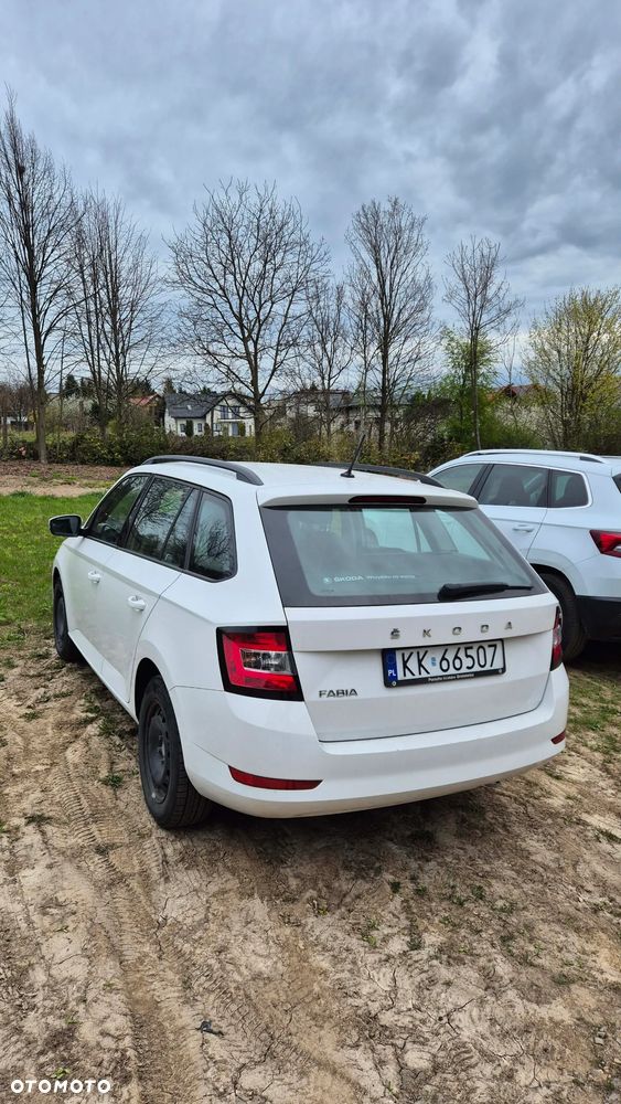 Skoda Fabia 1.0 TSI Ambition - 6