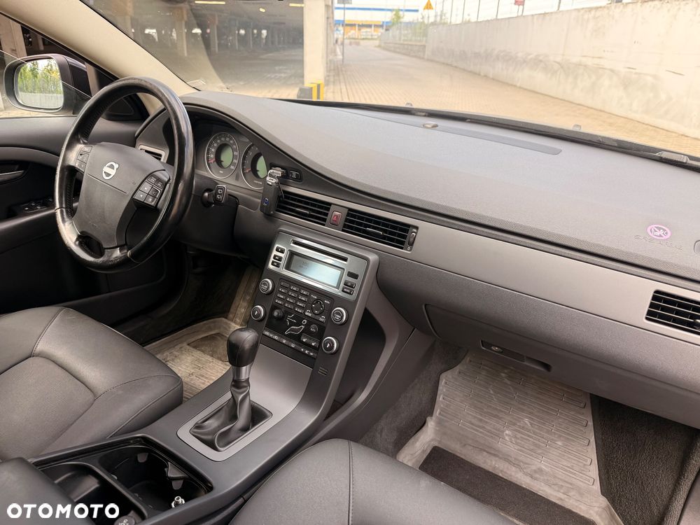 Volvo V70 2.0 - 18