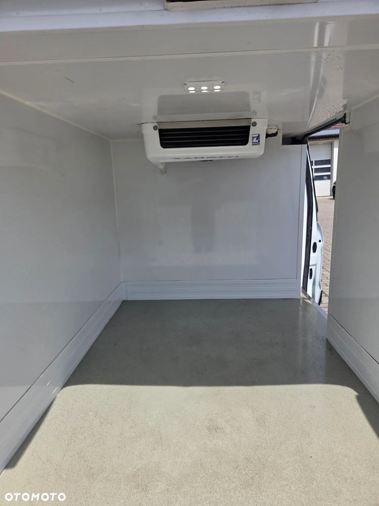 Ford Transit Connect - 9