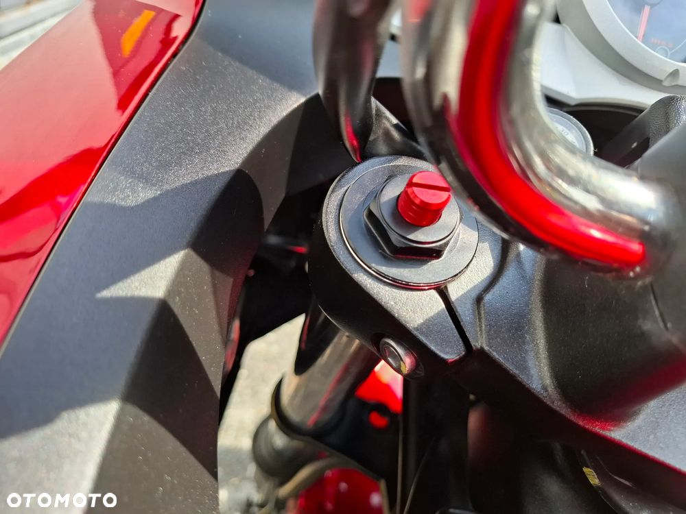 Honda CBF - 22