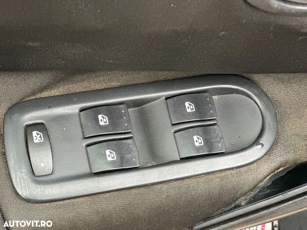 Renault Megane II Estate 1.6 Pack Authentique - 22