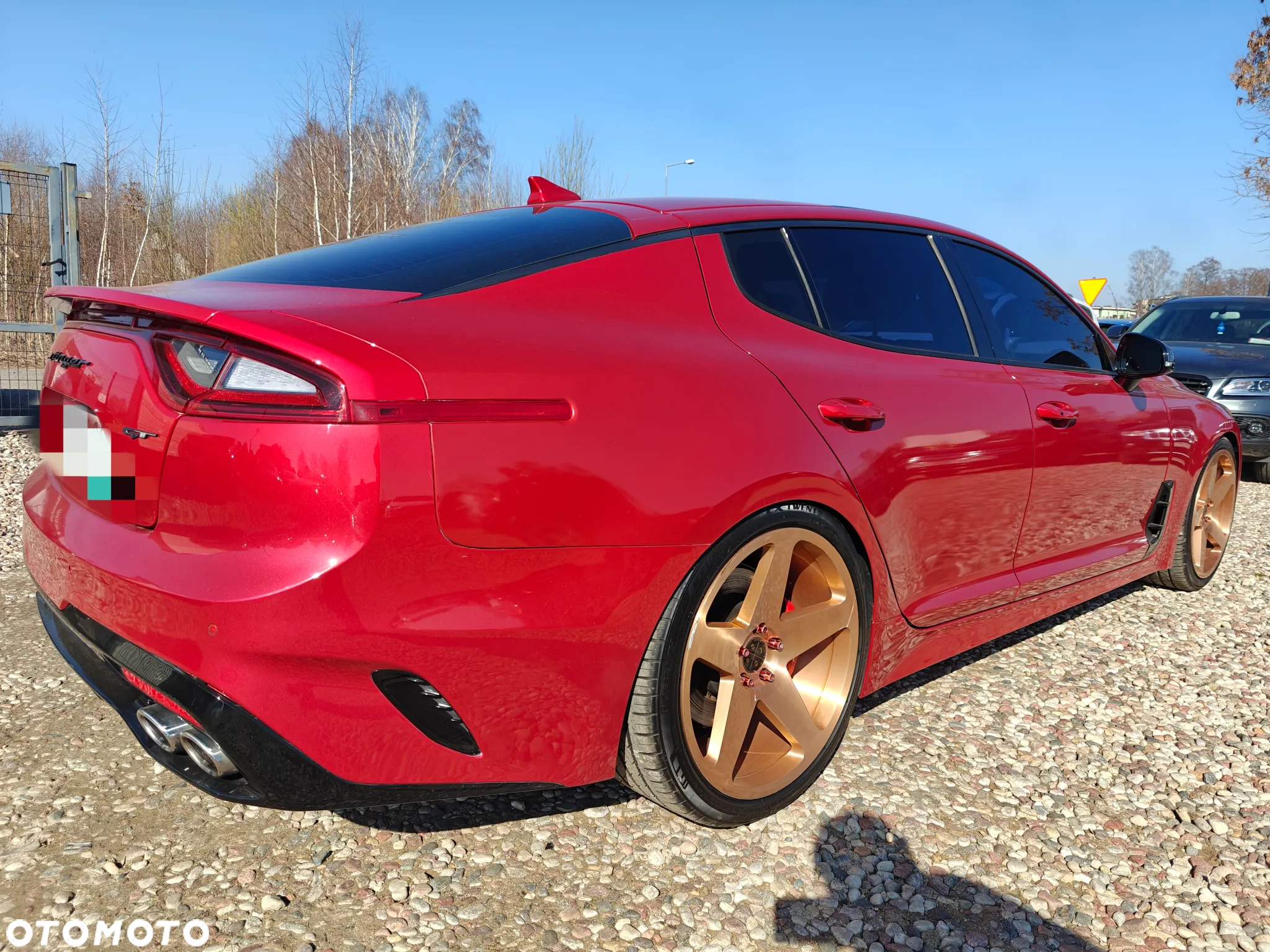 Kia Stinger - 8