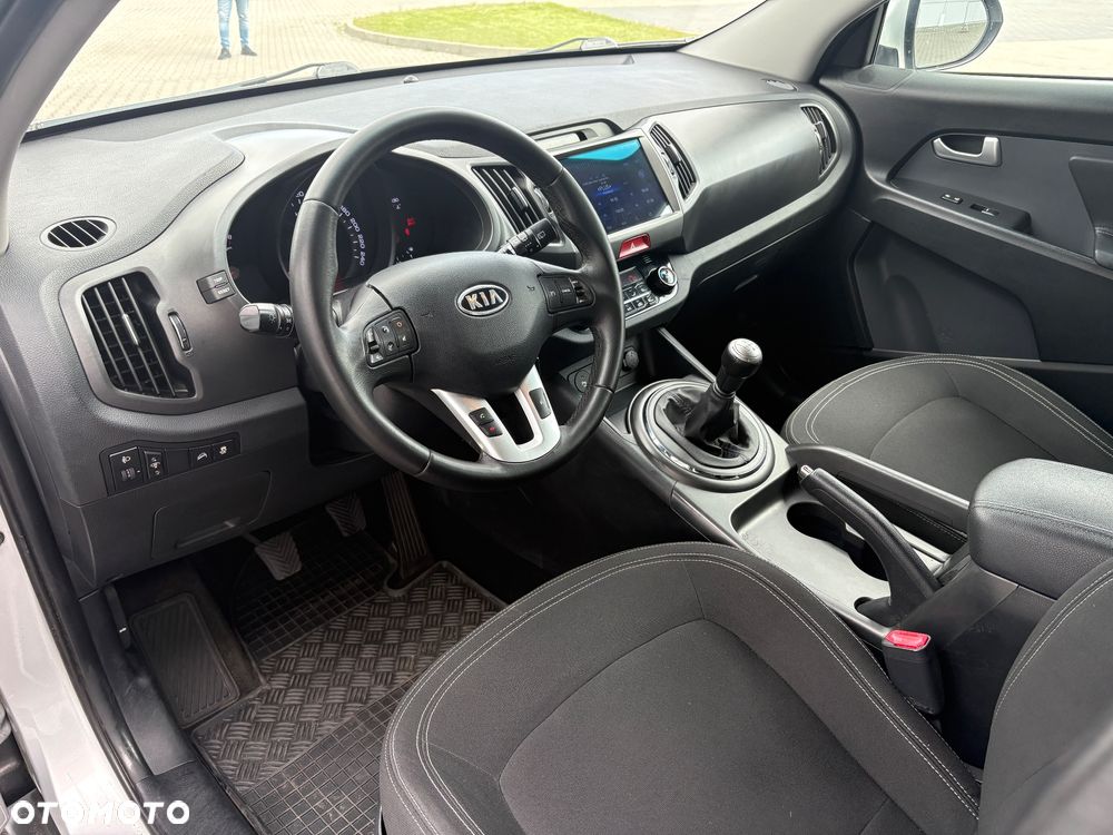 Kia Sportage 2.0 CVVT 2WD Vision - 13