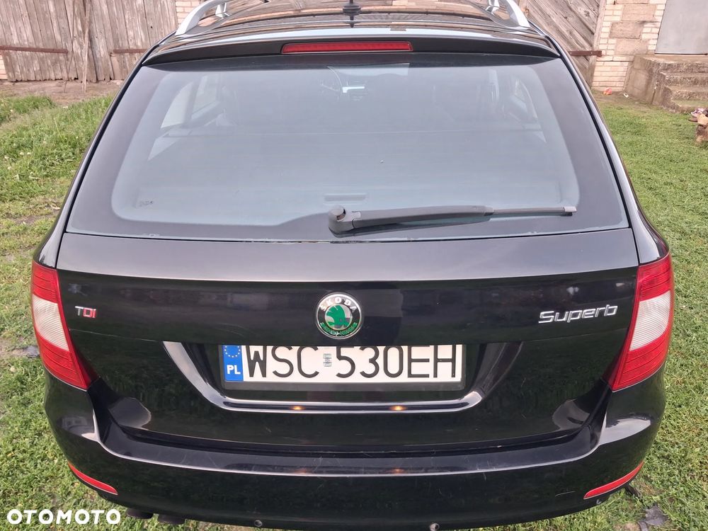 Skoda Superb 2.0 TDI Comfort DSG - 5