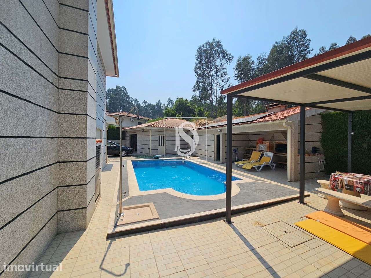 Moradia T5 com Piscina - Grande imagem: 3/36