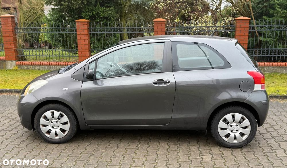 Toyota Yaris 1.33 VVT-i Executive - 8